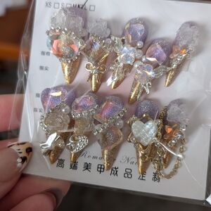 Press On Nails High Quality Purple And Gold